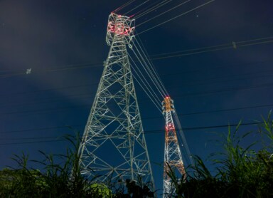 Kiedy wynaleziono prąd? Historia odkrycia i rozwój elektryczności